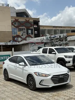 Hyundai Elantra 2017 White