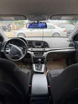 Hyundai Elantra 2017 White
