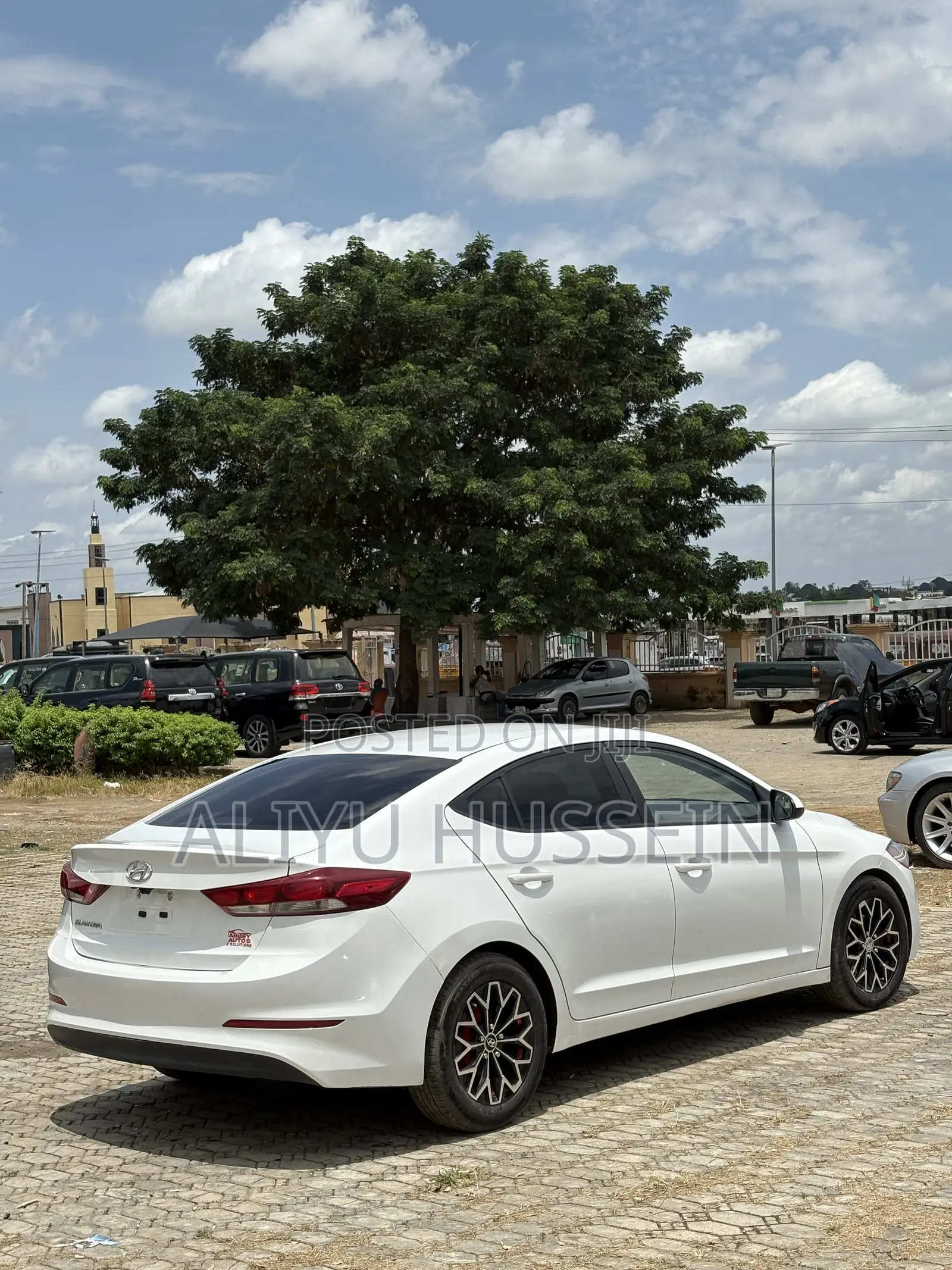 Hyundai Elantra 2017 White