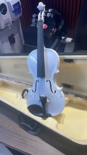 Yamaha 4/4 White Acoustic Violin Full Outfit
