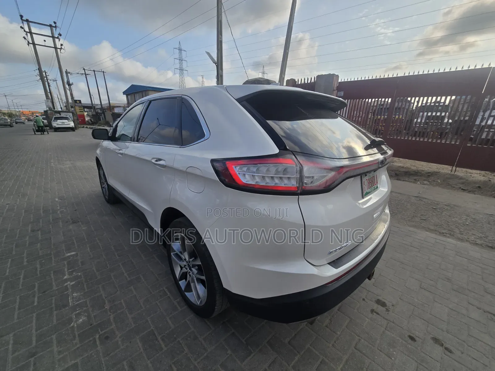 Ford Edge Titanium 4dr AWD (2.0L 4cyl 6A) 2016 White