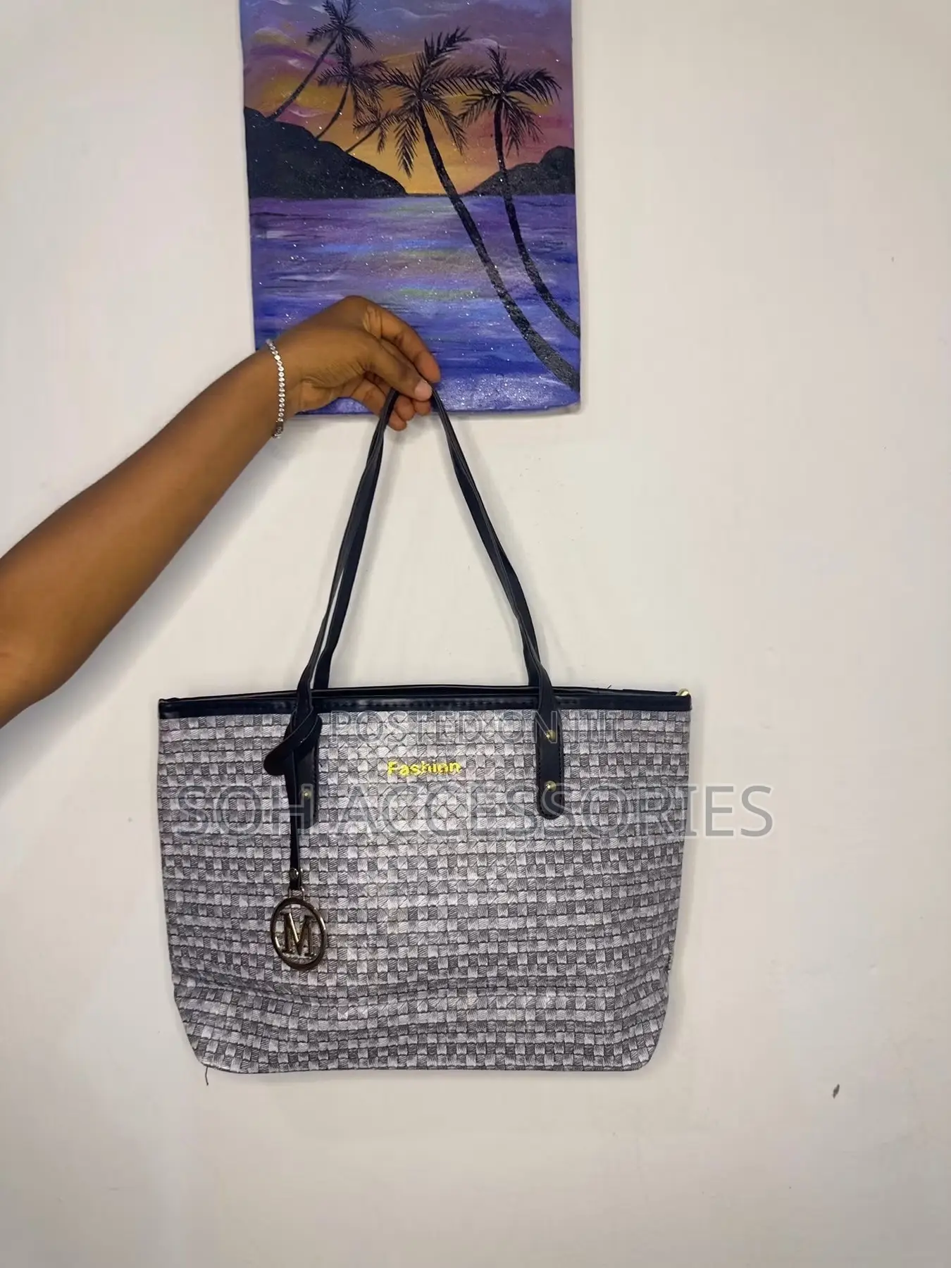Spacious Leather Tote Bags