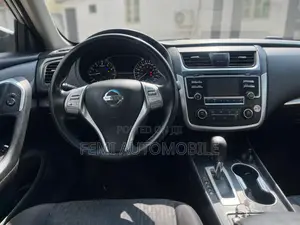 Nissan Altima 2017 Silver