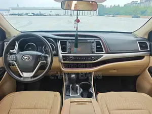 Toyota Highlander 2015 Black