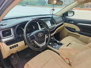 Toyota Highlander 2015 Black