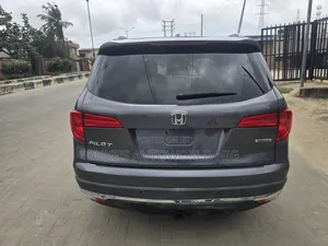 Honda Pilot Touring 4dr SUV (3.5L 6cyl 9A) 2016 Gray