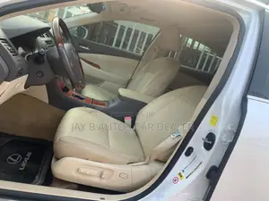 Lexus ES 350 2011 White