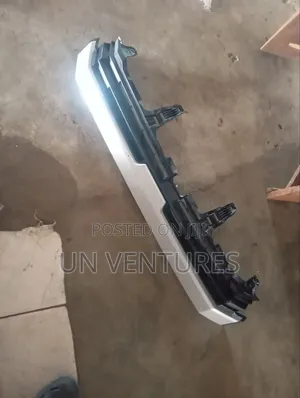 Front Grill Toyota Hummer Bus 2020