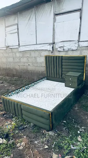 Clear and Smooth 41⁄2 by 6 Bedframe