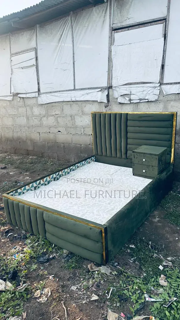 Clear and Smooth 41⁄2 by 6 Bedframe