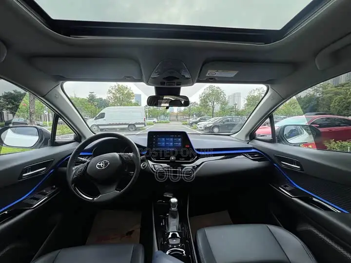 Toyota C-HR 2021 White