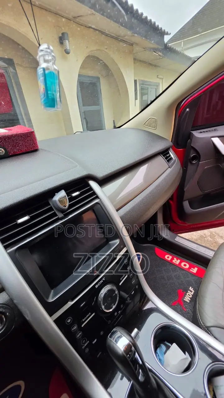 Ford Edge 2011 Red