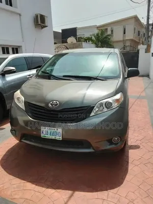 Toyota Sienna 2012 Gray