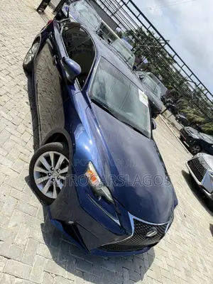 Lexus IS 250 2015 Blue