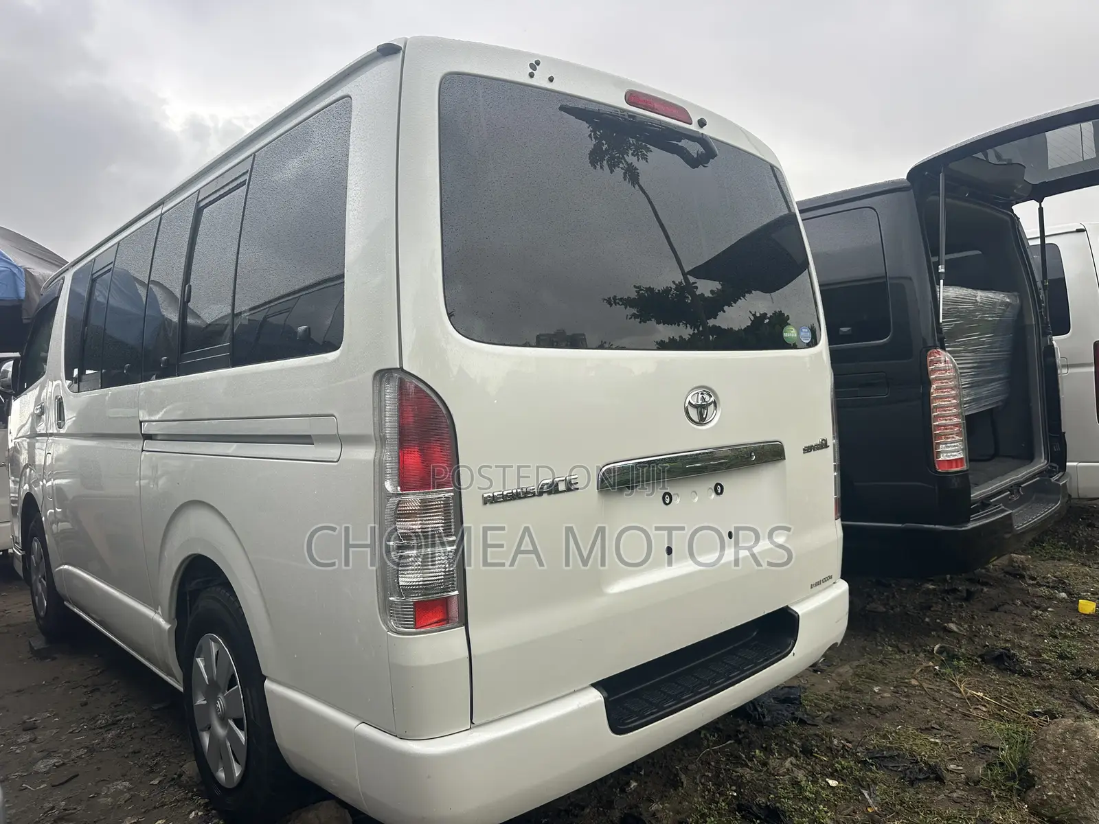 Toyota HiAce 2012 White