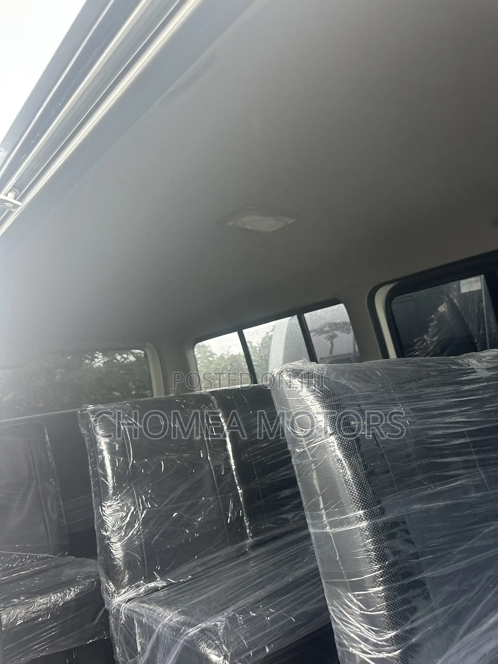 Toyota HiAce 2012 White