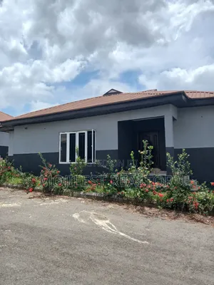 3bdrm Bungalow in Fha Lugbe Abuja for sale