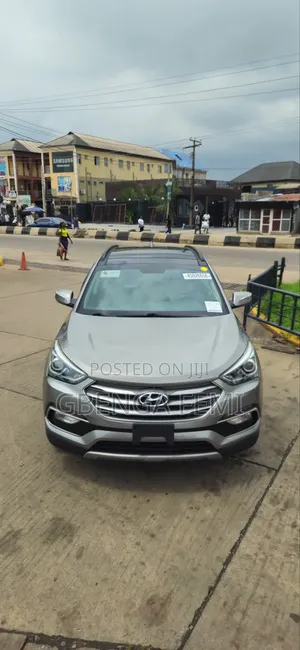 Hyundai Santa Fe 2017 Gray