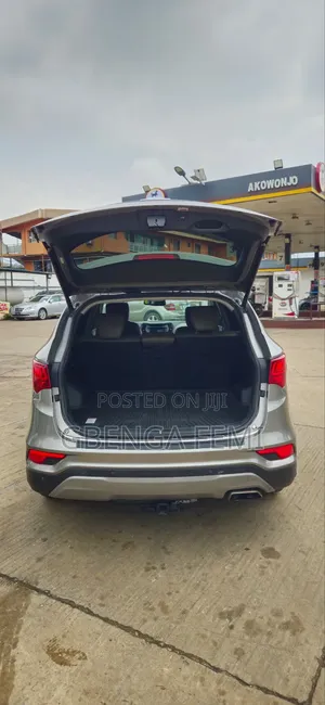 Hyundai Santa Fe 2017 Gray