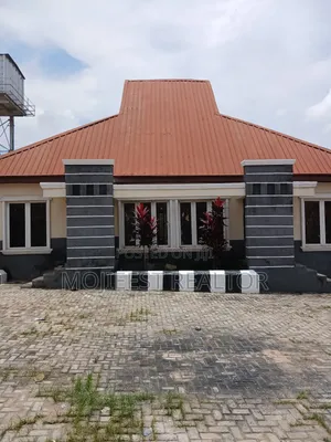 2bdrm Bungalow in Fha Lugbe Abuja for sale