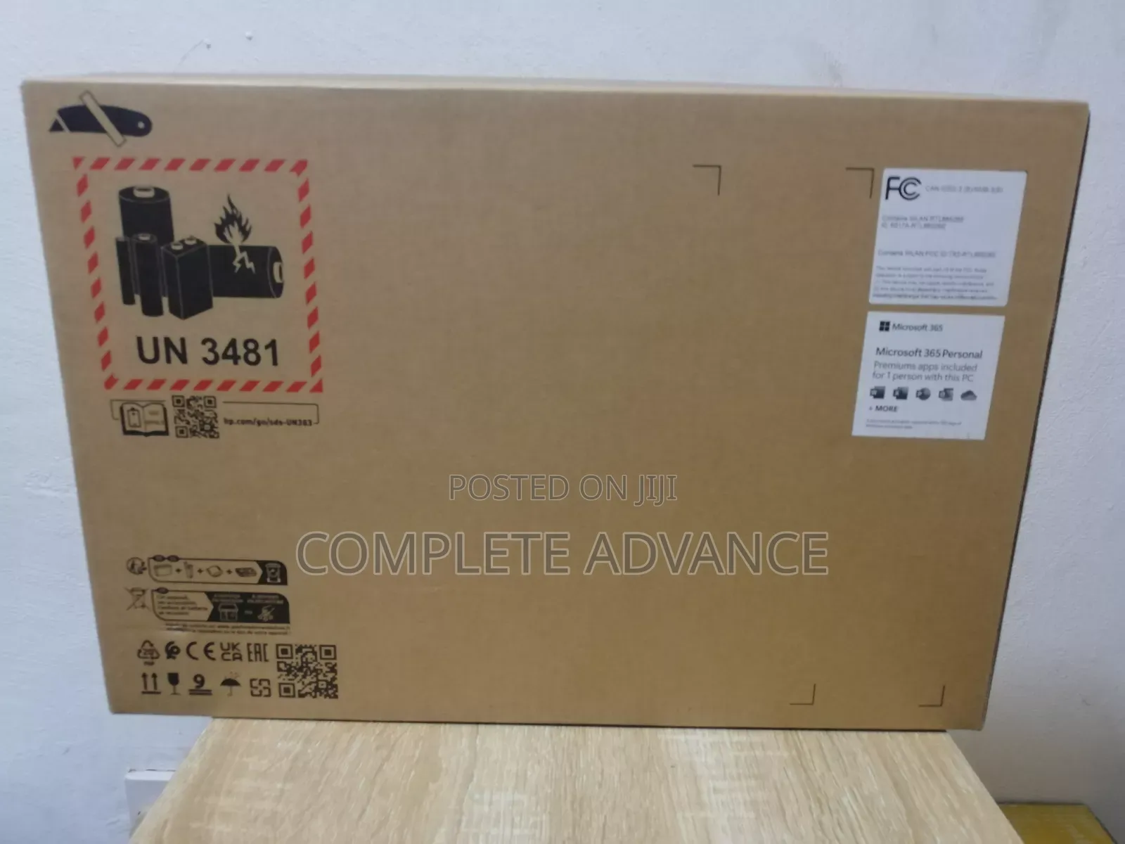 New Laptop HP 14z 4GB AMD A8 SSD 256GB