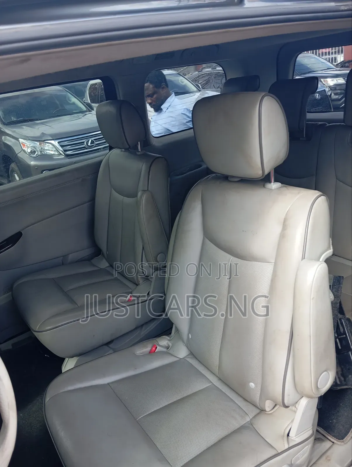 Nissan Quest 2012 Gray