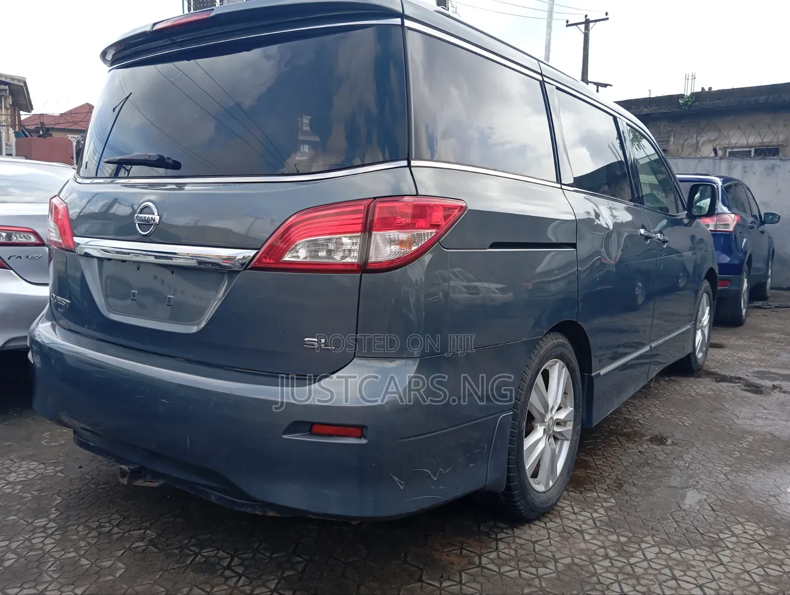 Nissan Quest 2012 Gray