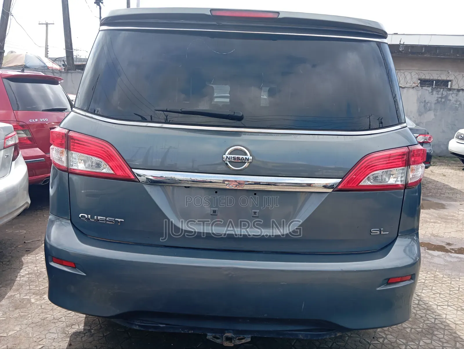 Nissan Quest 2012 Gray