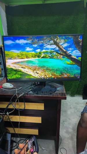 27 Inches Gaming IPS Frameless Monitor 1080 P 144Hz Refresh Rate