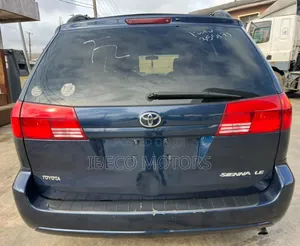 Toyota Sienna LE AWD 2005 Blue