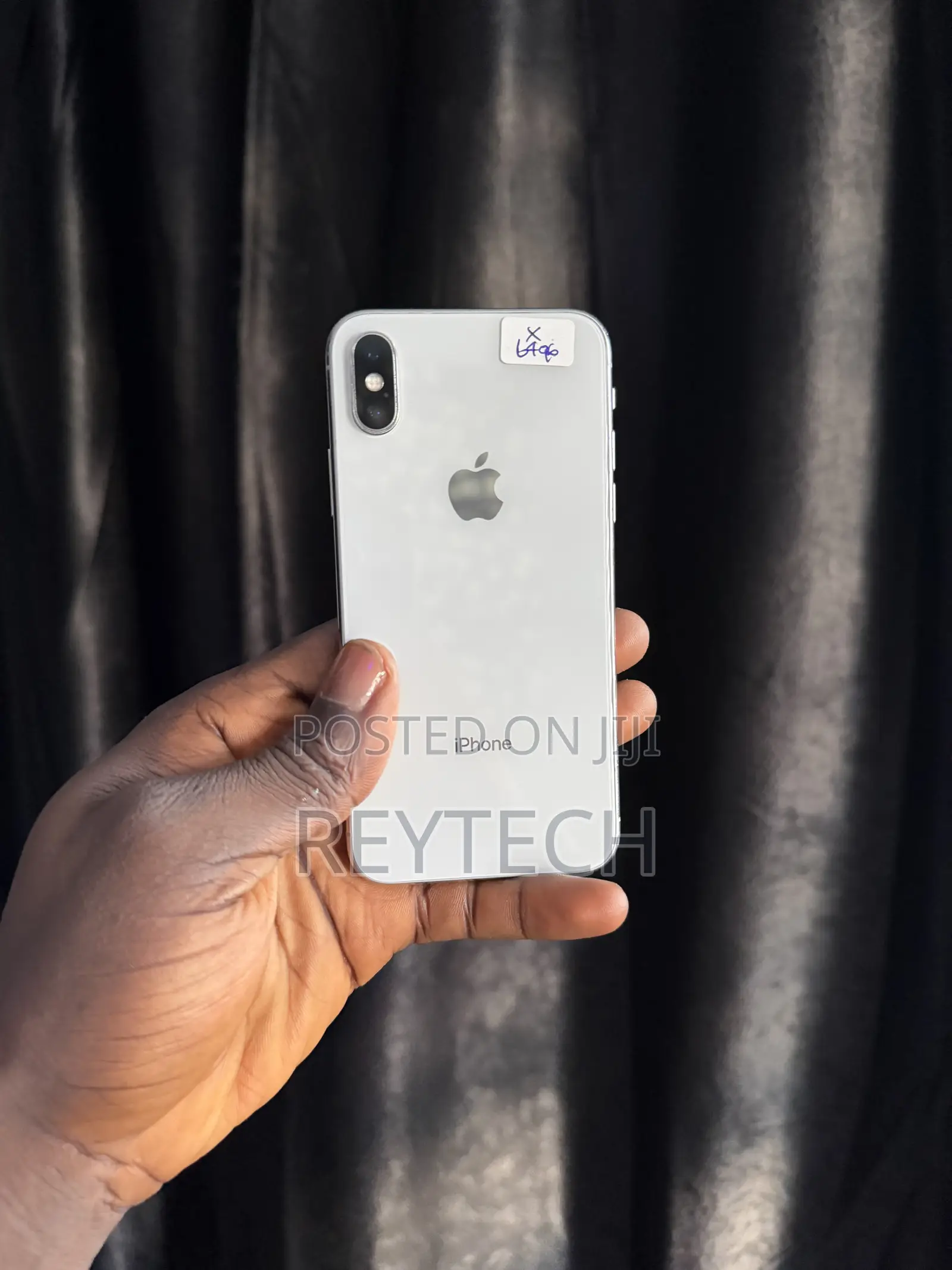 Apple iPhone X 64 GB White