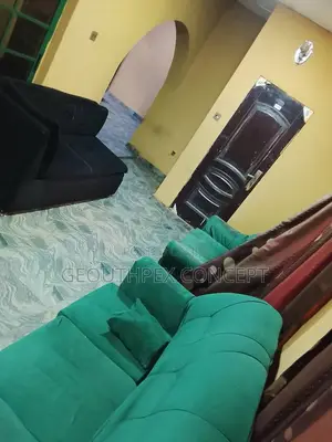 5bdrm Bungalow in Alakia for rent