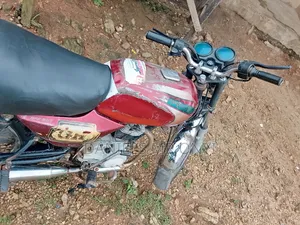 Bajaj Boxer 2019 Red