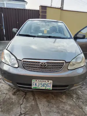 Toyota Corolla LE 2004 Gray
