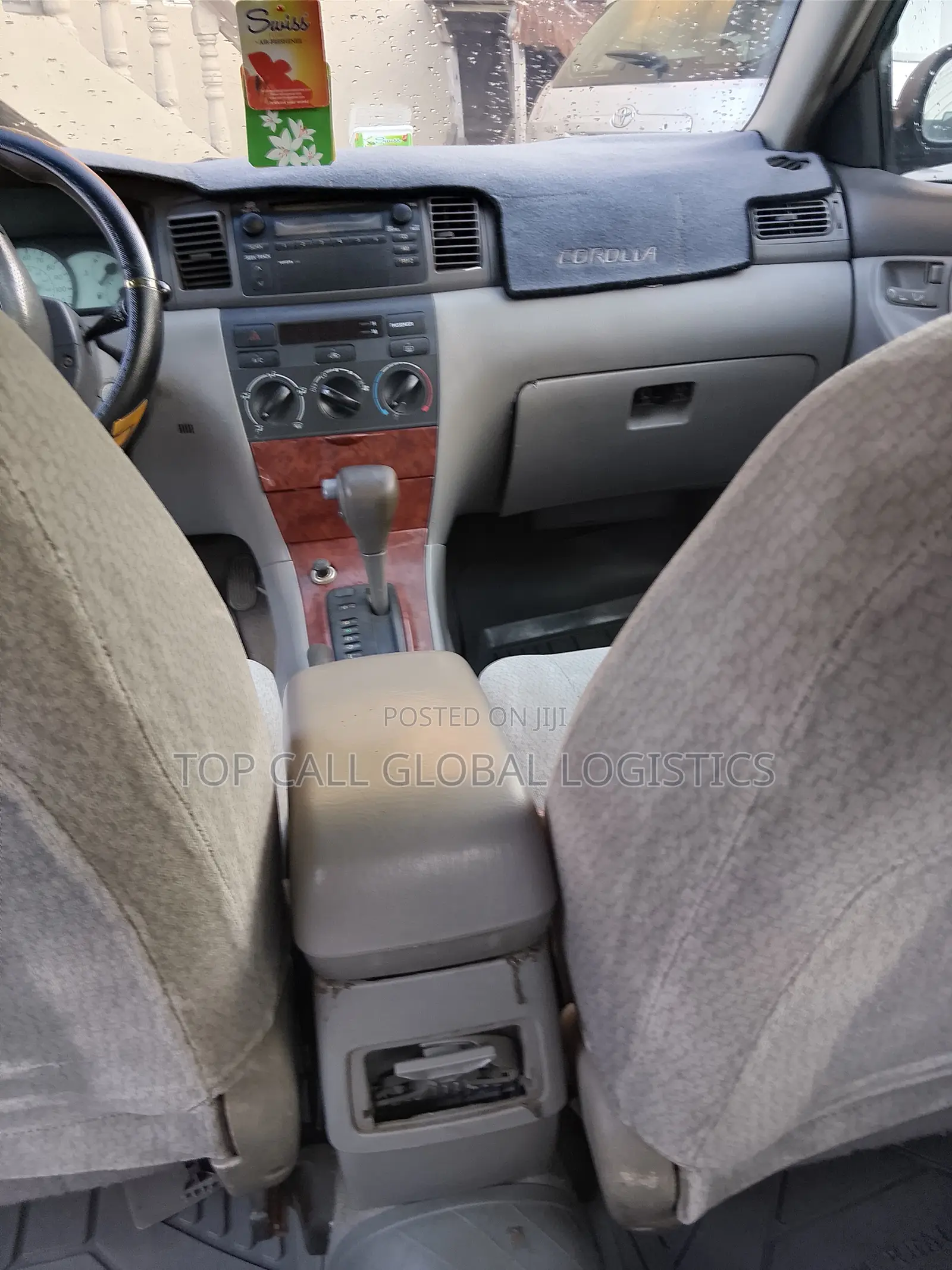 Toyota Corolla LE 2004 Gray