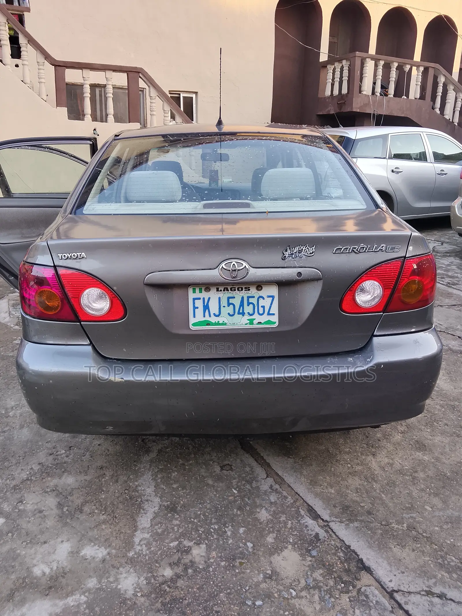Toyota Corolla LE 2004 Gray