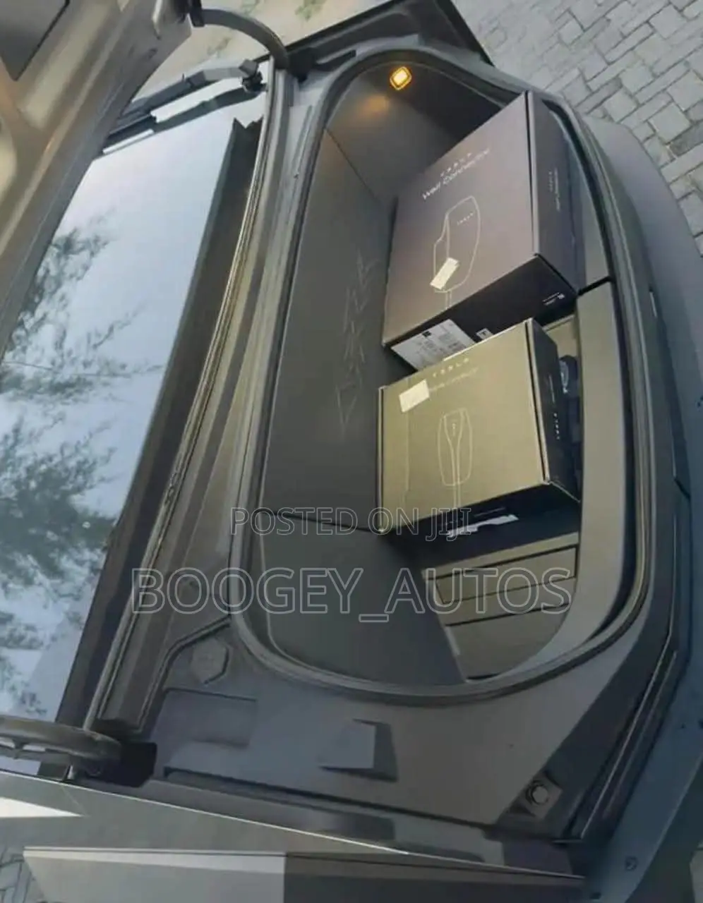 Tesla Cybertruck 2024 Gray