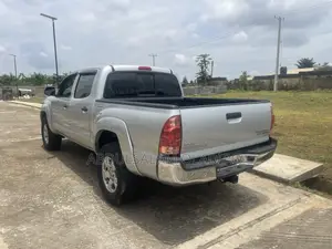 Toyota Tacoma 2006 Silver