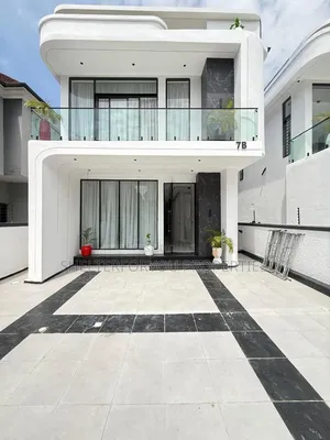 5bdrm Duplex in Ikate for sale