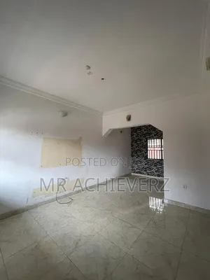 2bdrm Block of Flats in Rumuokrushi, Obio-Akpor for sale