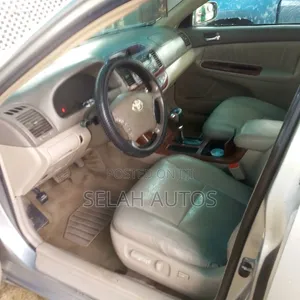 Toyota Camry 2005 Blue