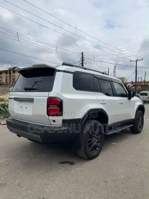 Toyota Land Cruiser 2025 White