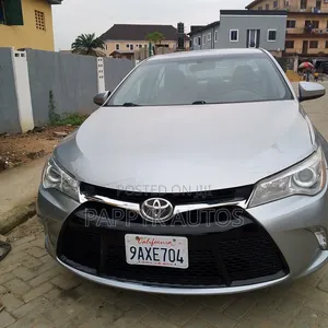 Toyota Camry 2015 Silver