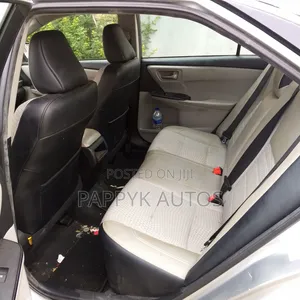 Toyota Camry 2015 Silver