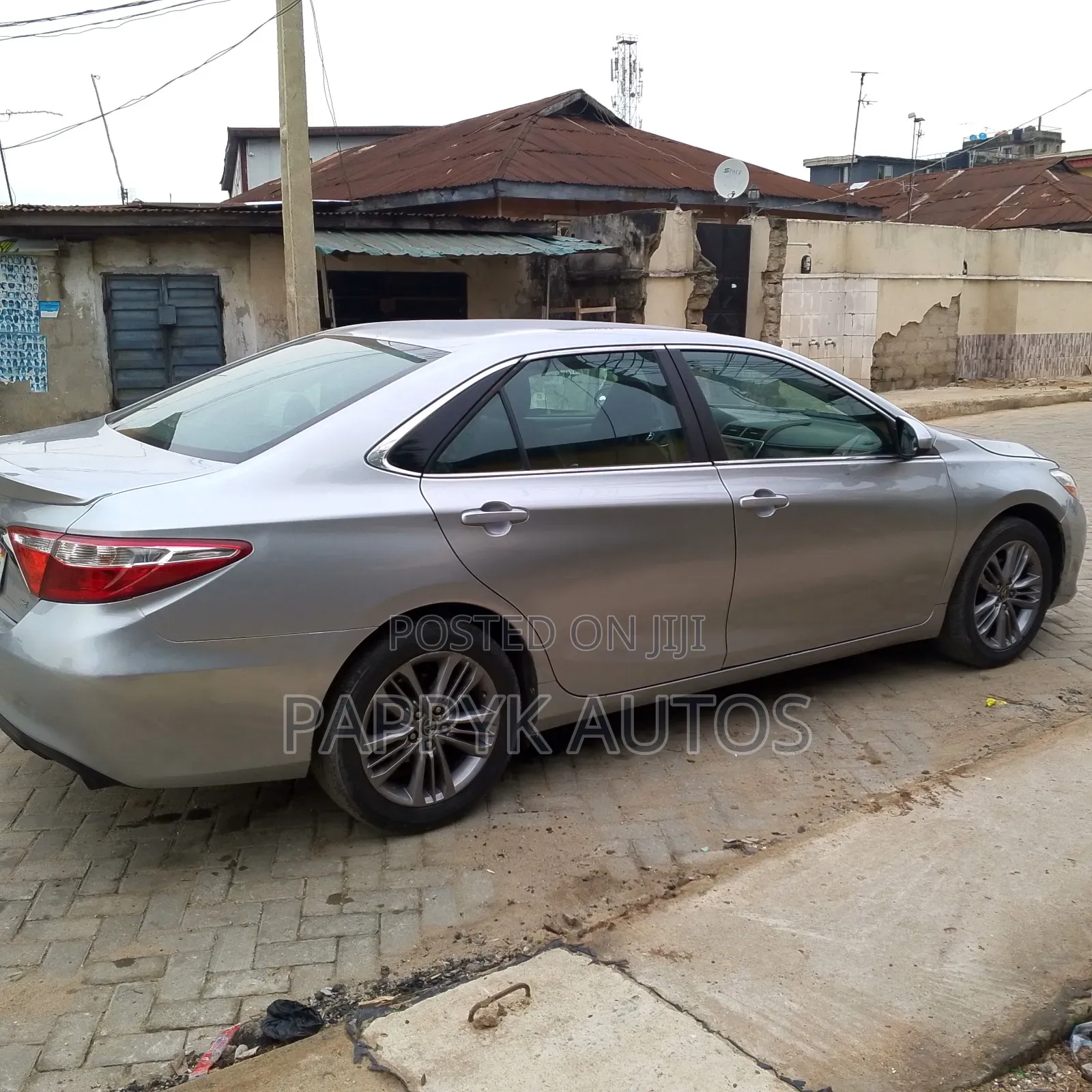 Toyota Camry 2015 Silver