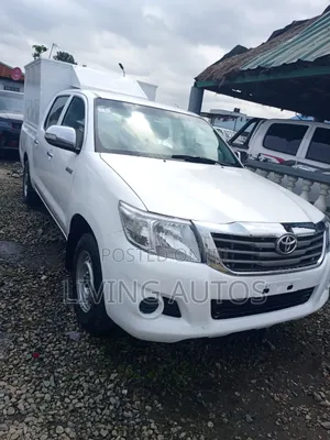 Toyota Hilux 2014 White