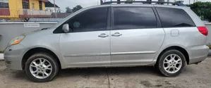 Toyota Sienna XLE Limited AWD 2006 Silver