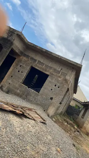 3bdrm Room & Parlour in Ijede / Ikorodu for sale