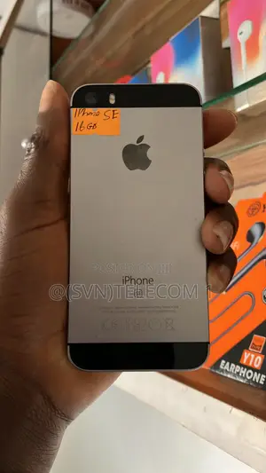 Apple iPhone SE 16 GB Black