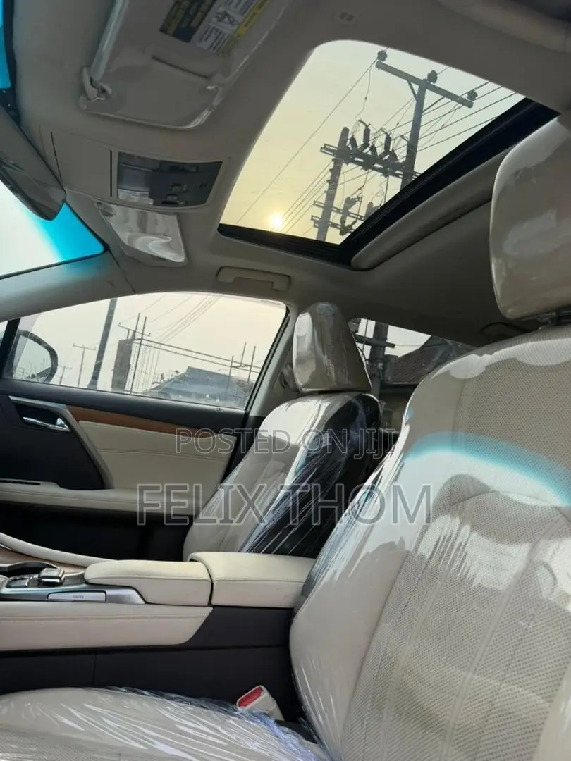 Lexus RX 350 AWD 2017 Gold
